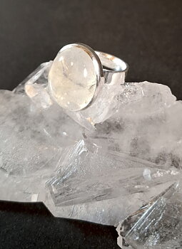 Regnbåges Månsten  Silver Ring 