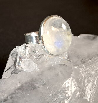 Regnbåges Månsten  Silver Ring 