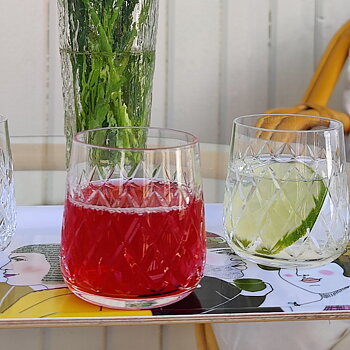 Selterglas rutslipat från Åfors