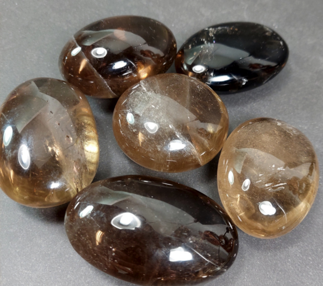 Pebbles "No Worry Stone" - Rökkvarts AA kvalitet - 2