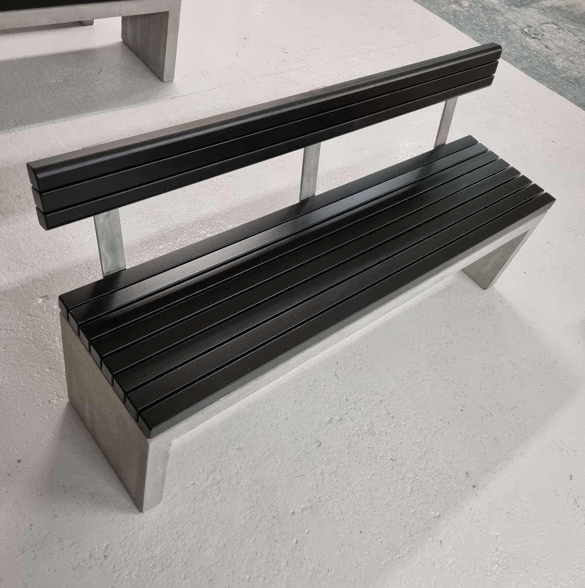 Betongbänk ryggstöd Pion - 8