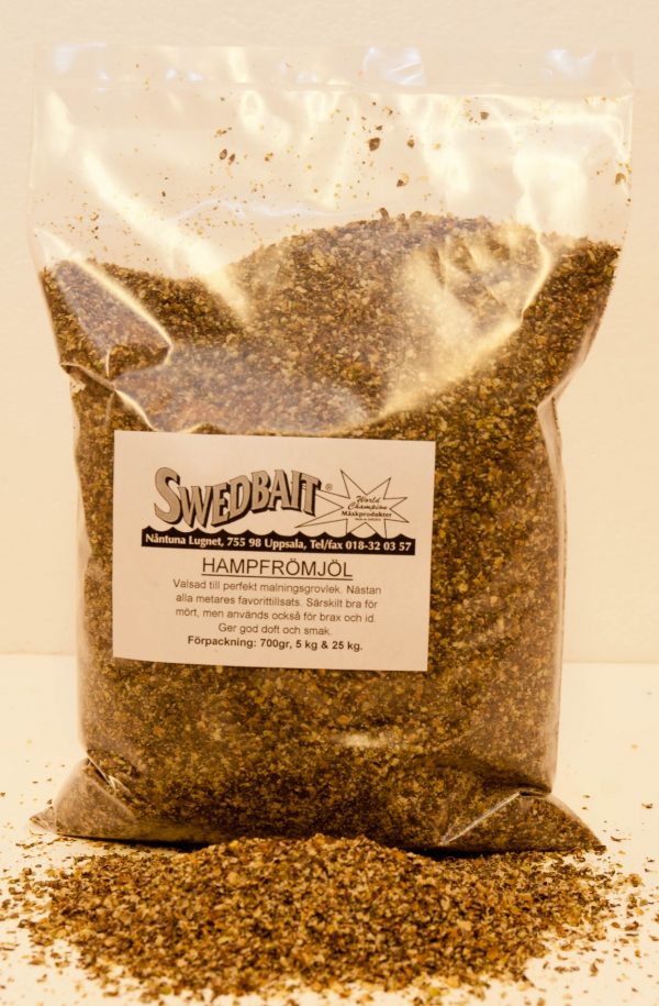 Crushed hemp seeds bind the mash well