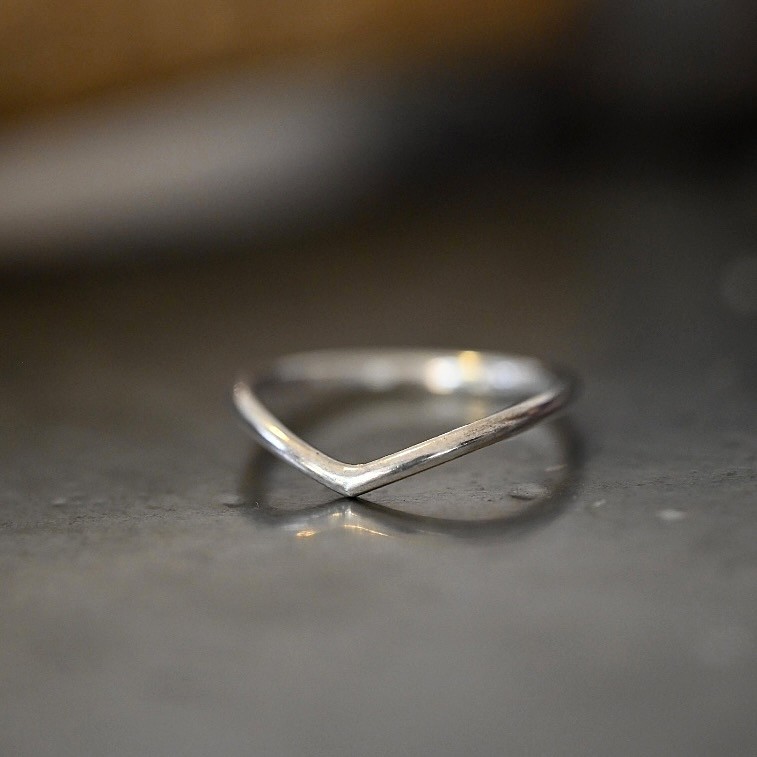 Ring Ivy handgjord guld 18 karat 