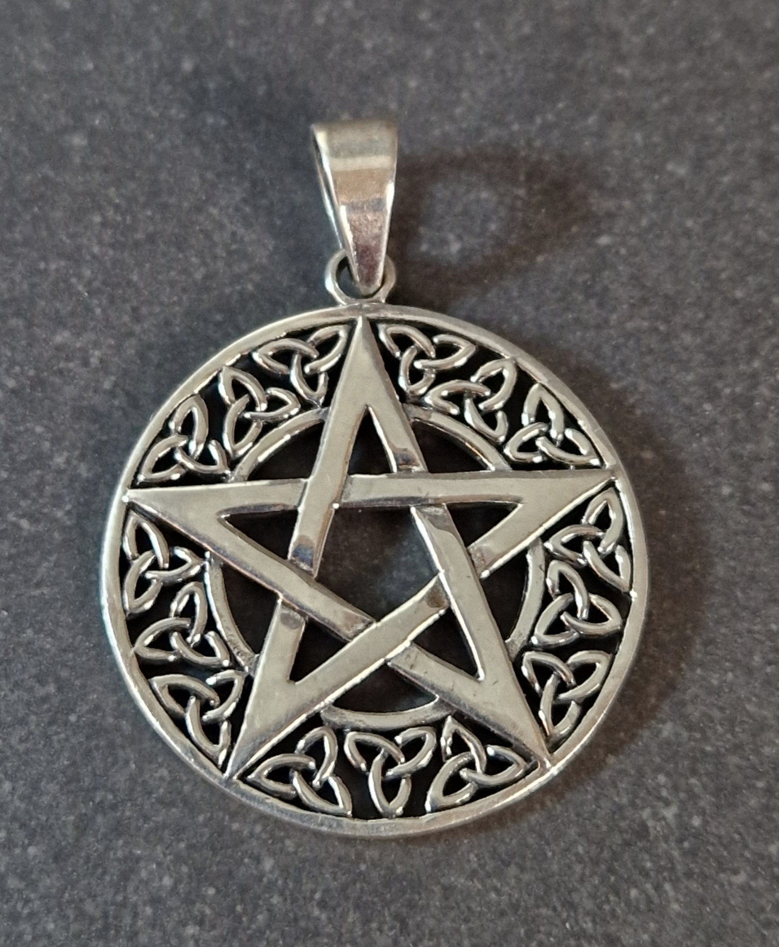 Pentagram Keltiskväv Hänge i Silver