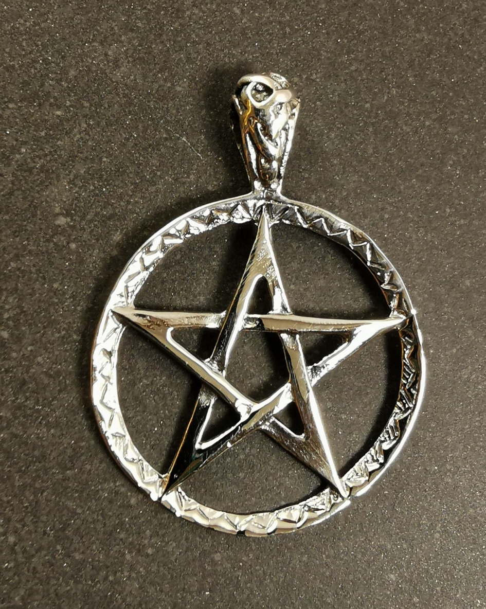 Pentagram Hänge i Silver, Keltisk - 18mm