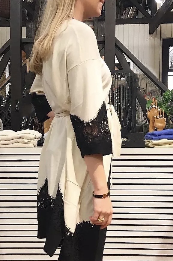 Twin Set - Two-Tone Cardigan With Lace - 2