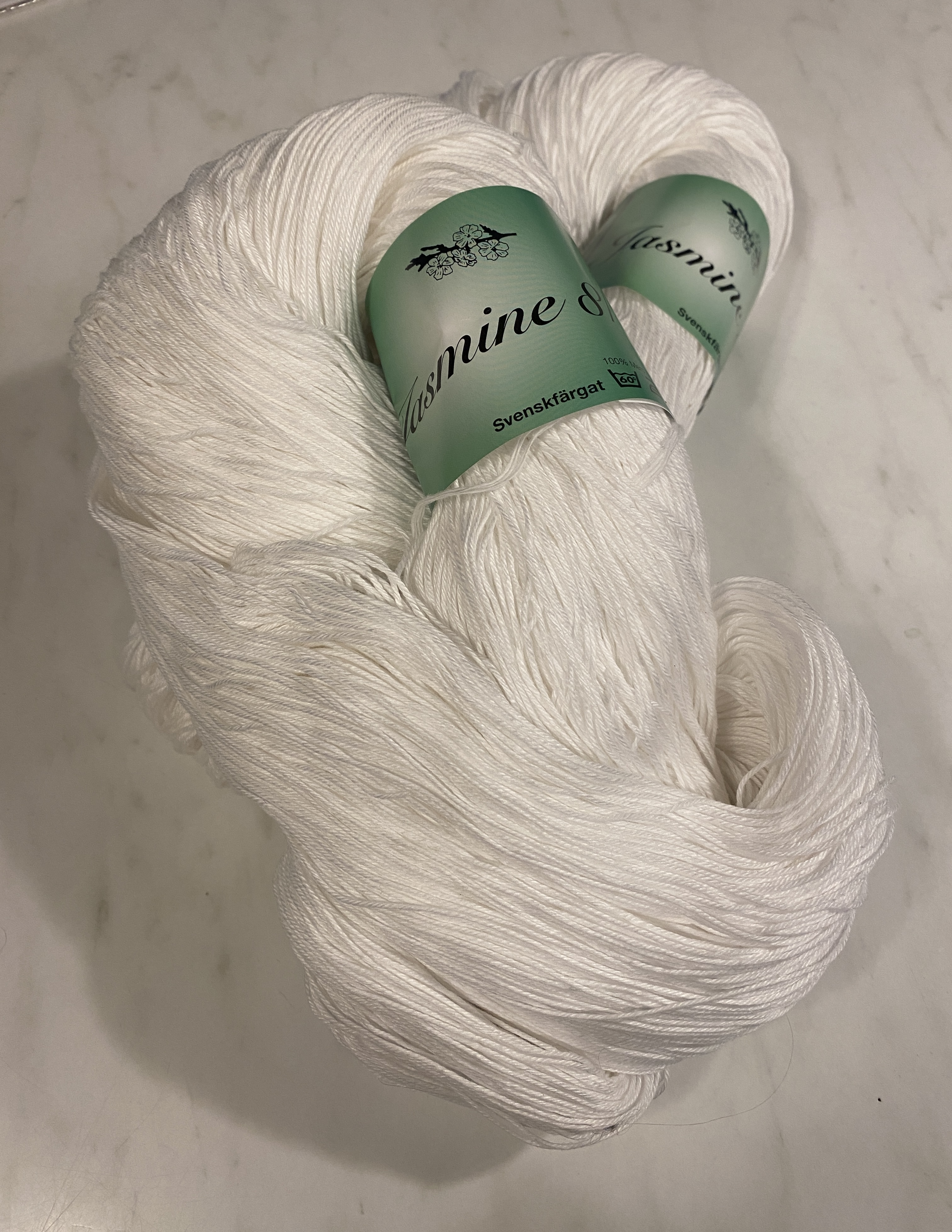 8/4 Merceriserat virkgarn  Vitt.
