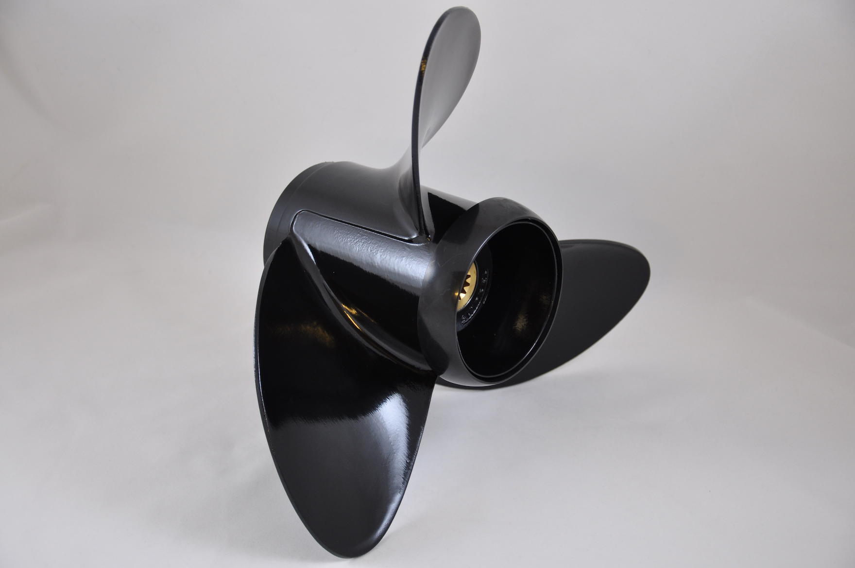 EVINRUDE JOHNSON 13 3/4 X 15 - 2