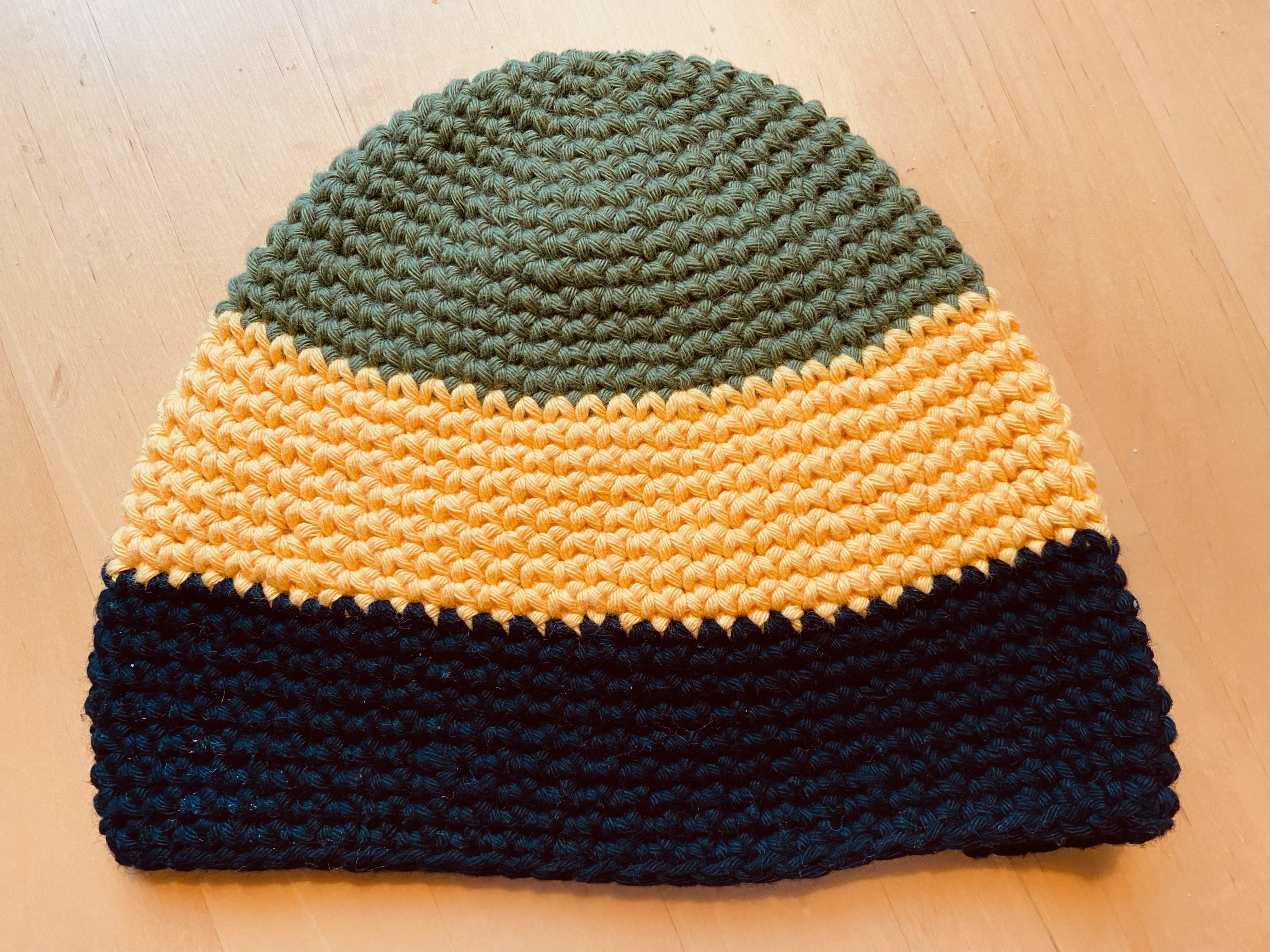 The Vibe Jamaica Beanie Green Yellow Black