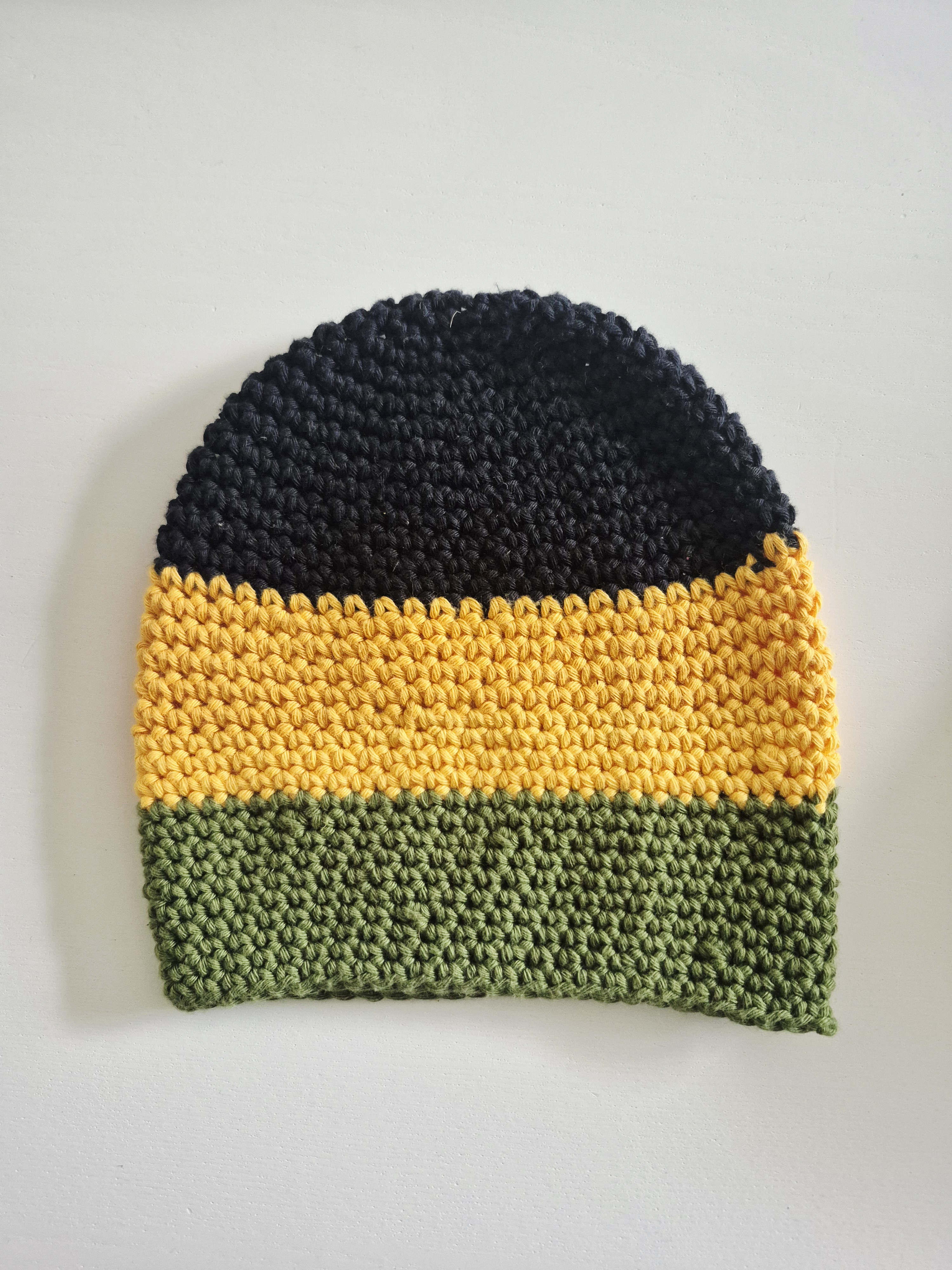 The Vibe Jamaica Beanie Black Yellow Green