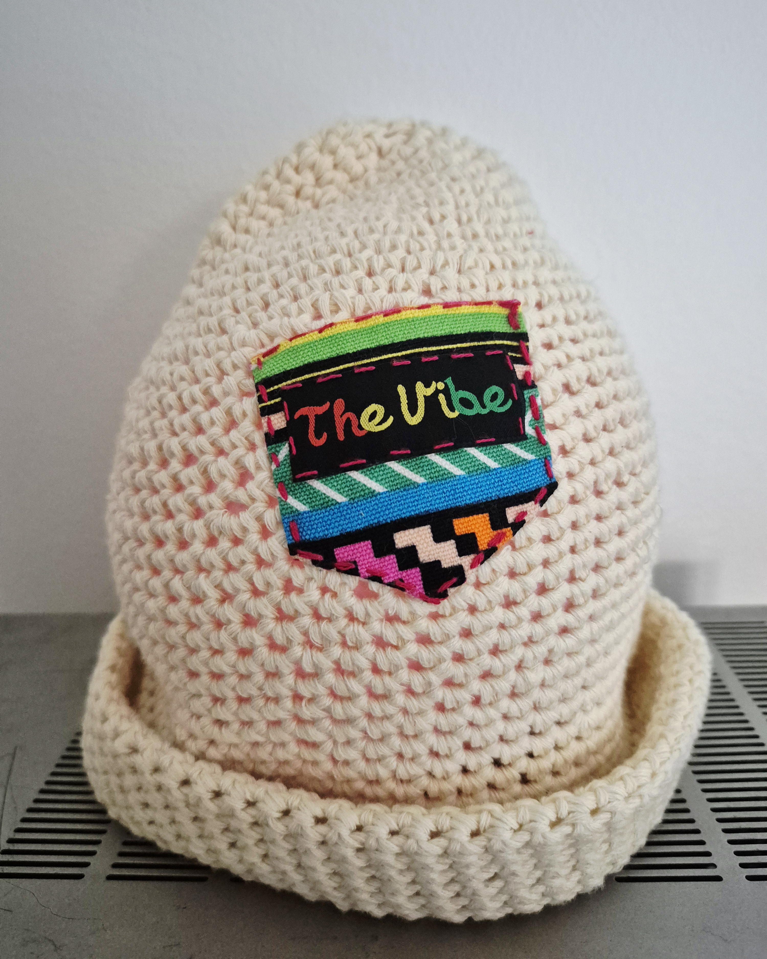 The Vibes Beanie Patch Off-White / Cream
