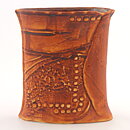  Bertil Vallien (Terra 1978) Brown Hourglass Vase with Relief Decor 13 cm (1)