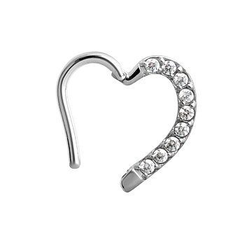 Clicker i hjärtform perfekt till daith piercing. Piercingringen sitter bäst i vänster örpiercing