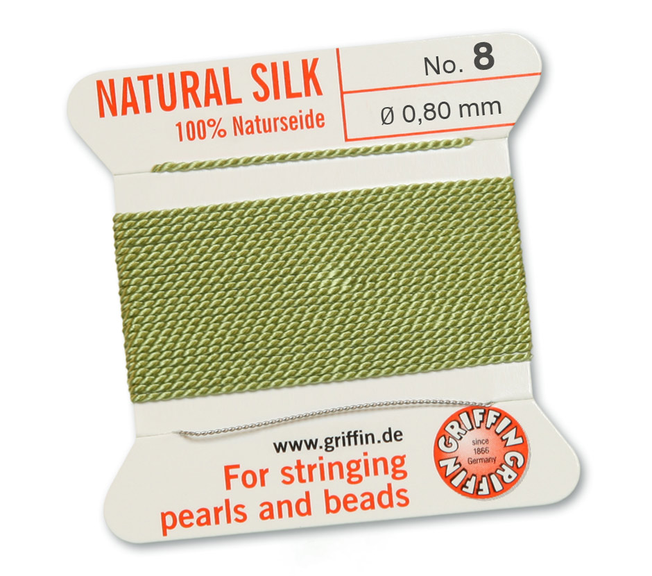 Peridotgrön 8, 100% Pärlsilke Nr.8 (~0,80 mm) 2m, 1nål