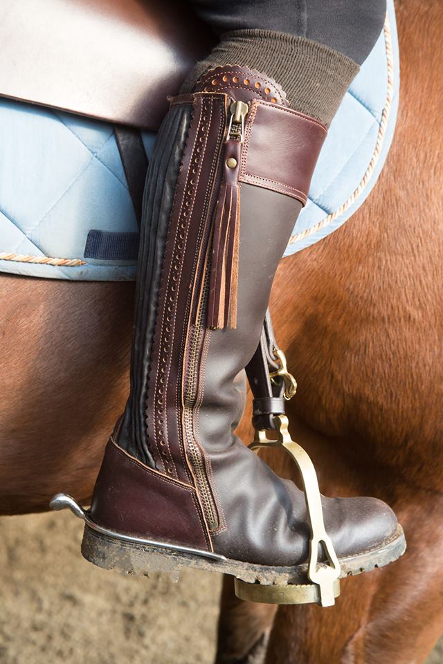 410. Slip on spurs - 2