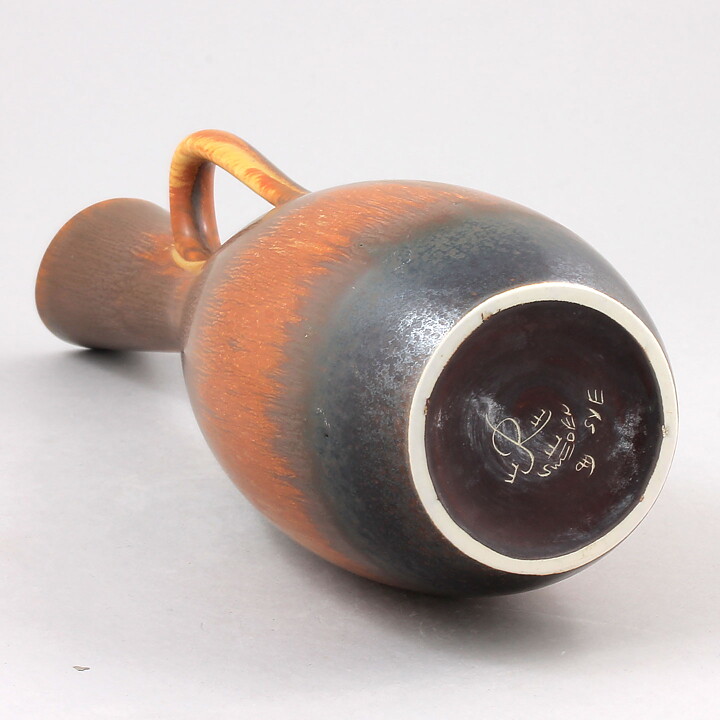 Carl-Harry Stålhane (SYE 1950s) Brown Vase with Swelling Base 32 cm