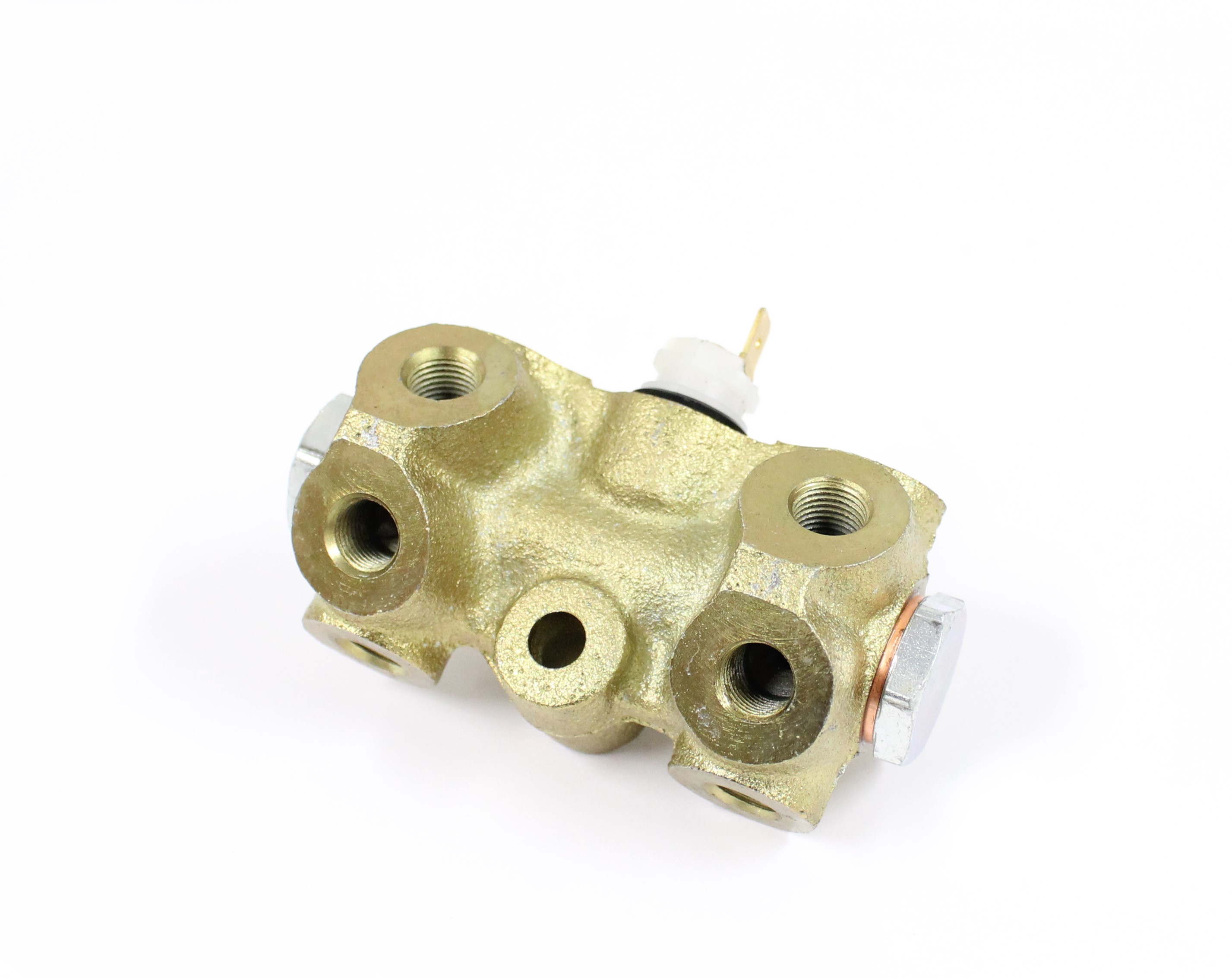 Brake line junction, 2/700 (without ABS)