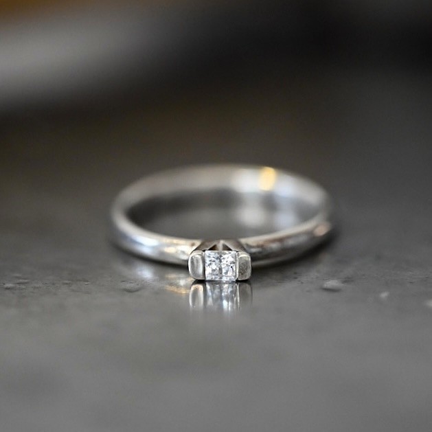 Ring Idun handgjord guld 18 karat 