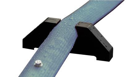 Slangevegg - Delta, Ø70 mm x 20 m, med 3 eller 5 hulls dyser. Finnes 2 versjoner, 16 eller 25 dyser pr. slange - 8