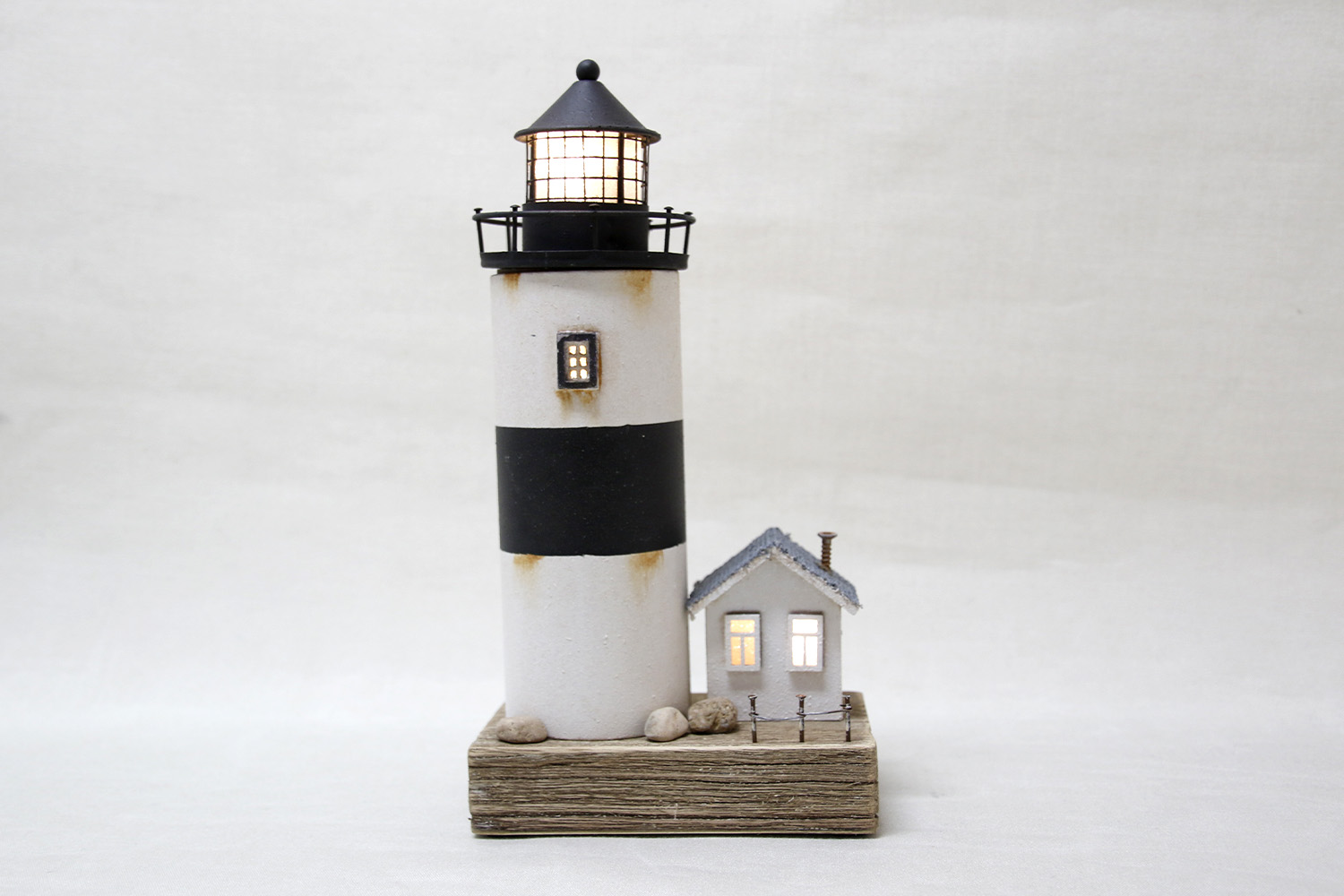 Fyr med LED-ljus 26x13x8 cm - 2