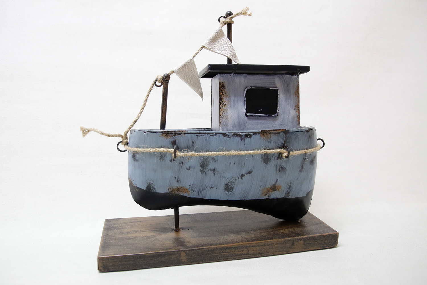 Sheet Metal Fishing Boat 30x30x10 cm