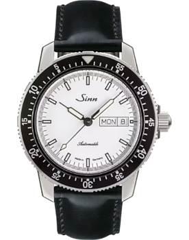 W104.012 Sinn 104 St Sa I W svart kalvskinn