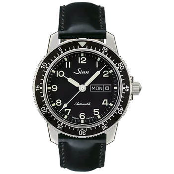 A104.011 Sinn 104 St Sa A svart kalvskinn