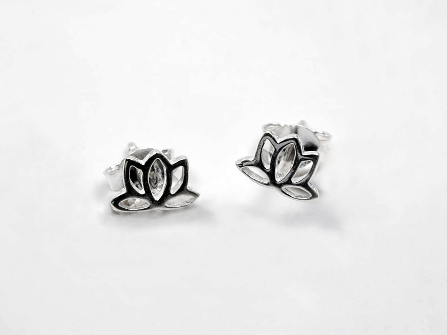 Lotus approx. 5x6mm ear stud 925-silver