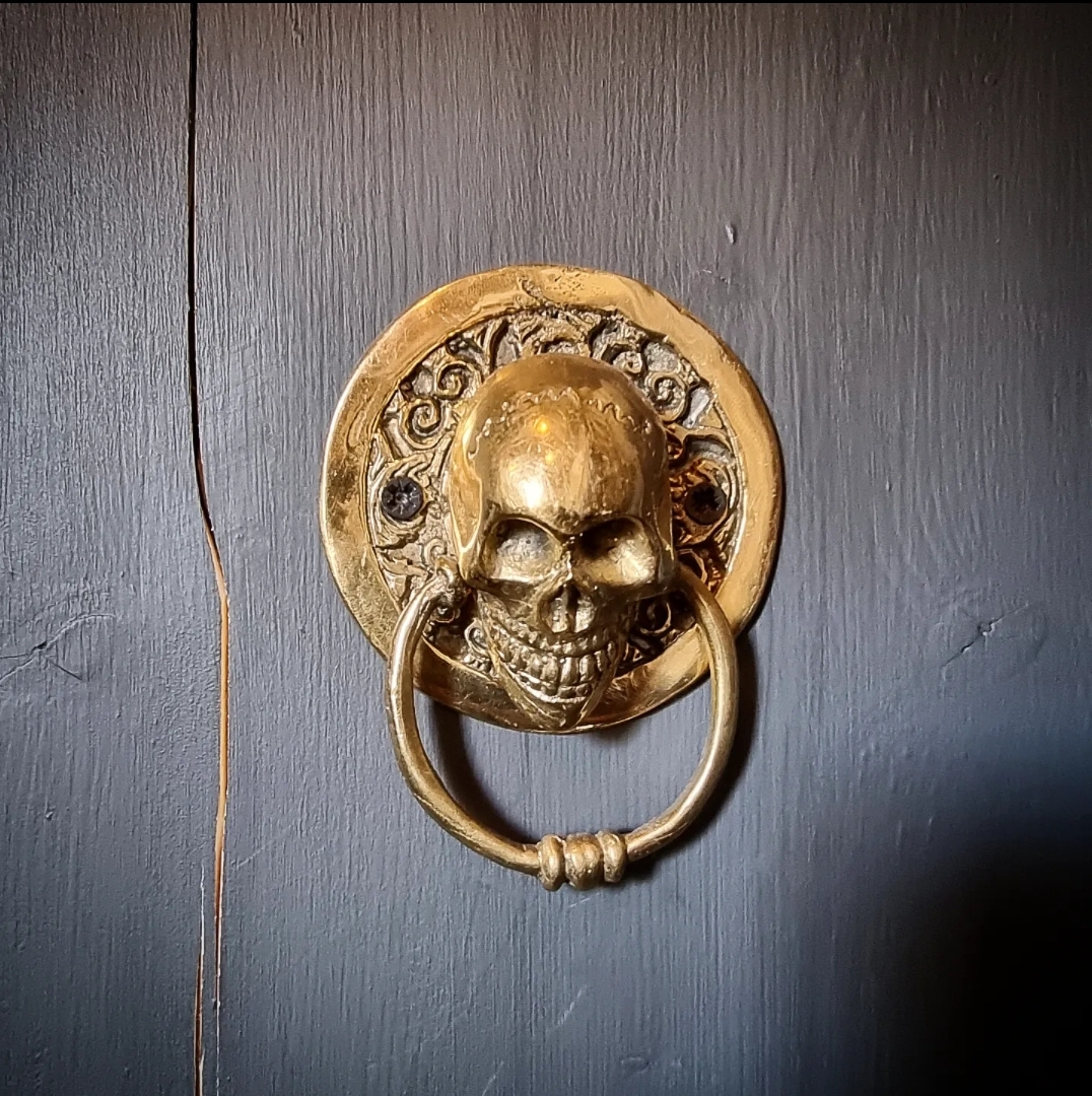 Dörrknackare Liten Guldfärgad - Skull 