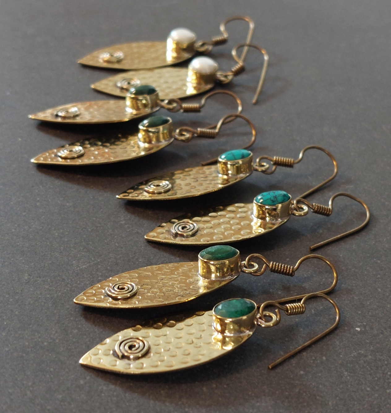 Örhängen i Brons med Cabochon - Spiral - 2