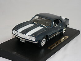 Chevrolet Camaro -1967  1:18 Road Legends