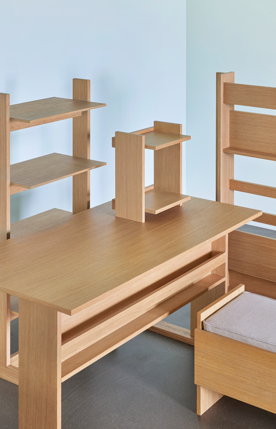 Fristående golvhylla Forma Shelf Unit ek Hubsch  - 3