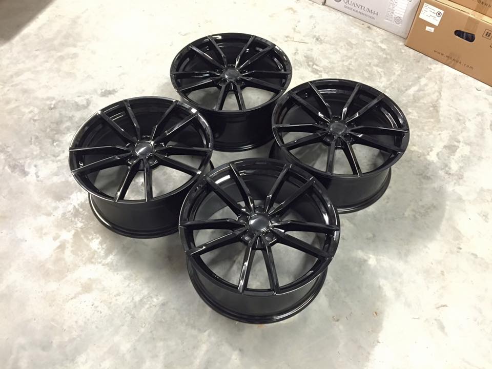19" Pretoria style Gloss Black 5x112 - 2