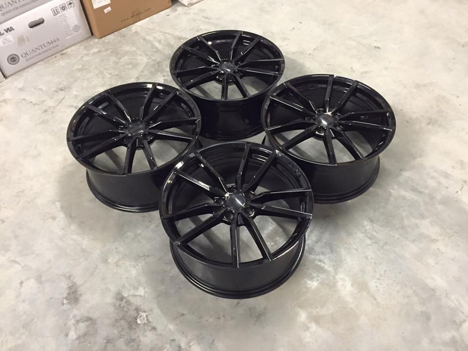 19" Pretoria style Gloss Black 5x112 - 4