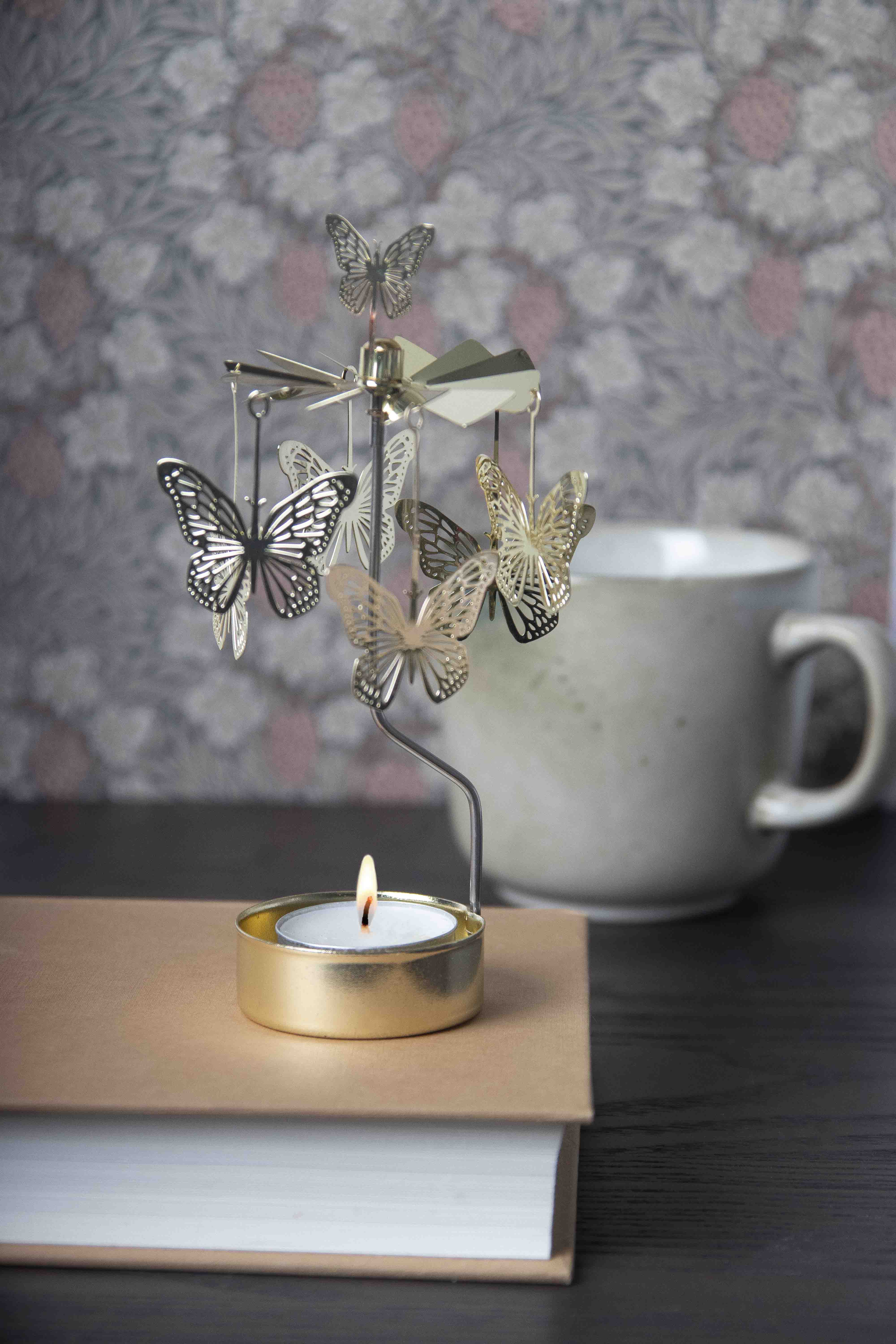 TEALIGHT SPINNER BUTTERFLY GOLD