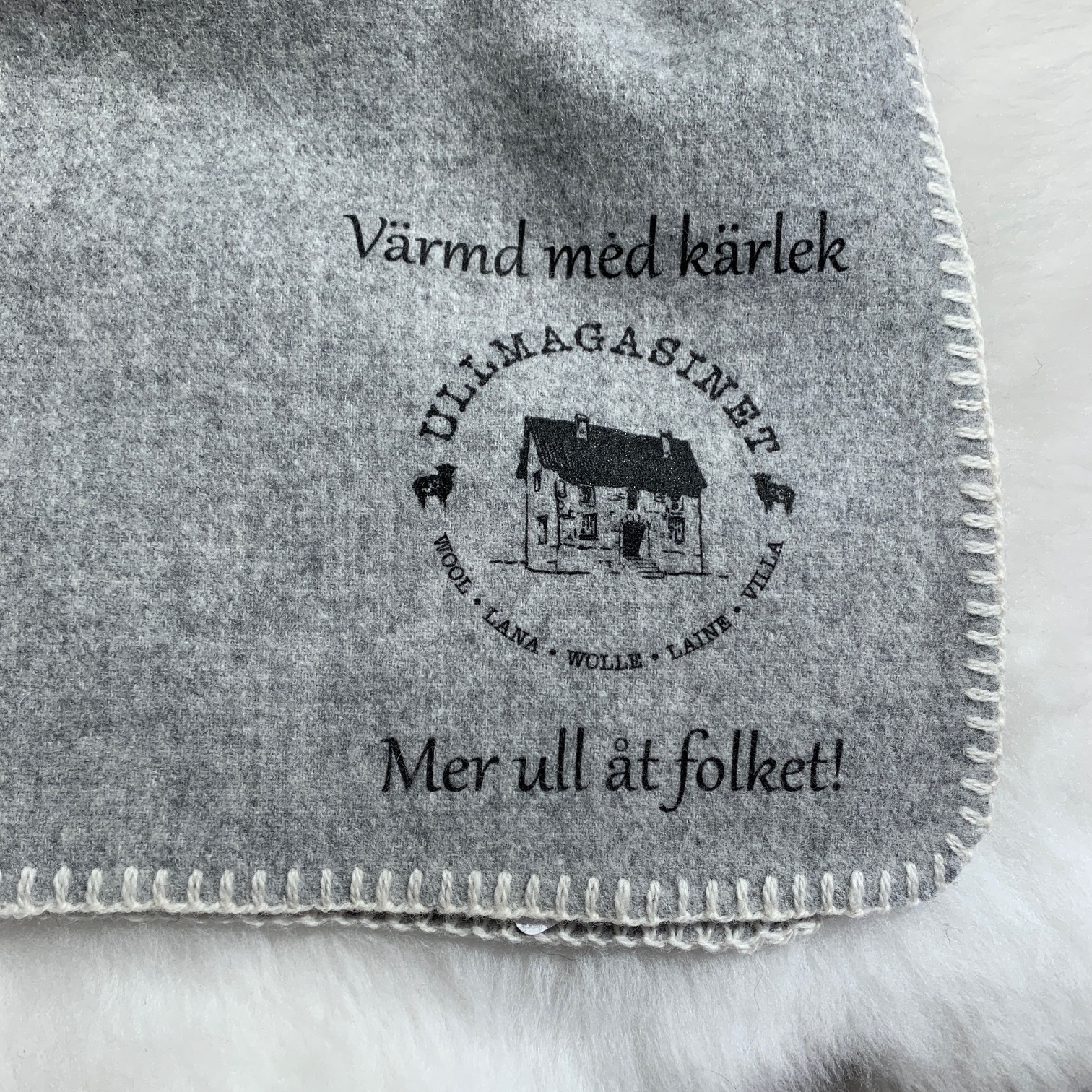 Newborn Gift Set Sweden Print - 8