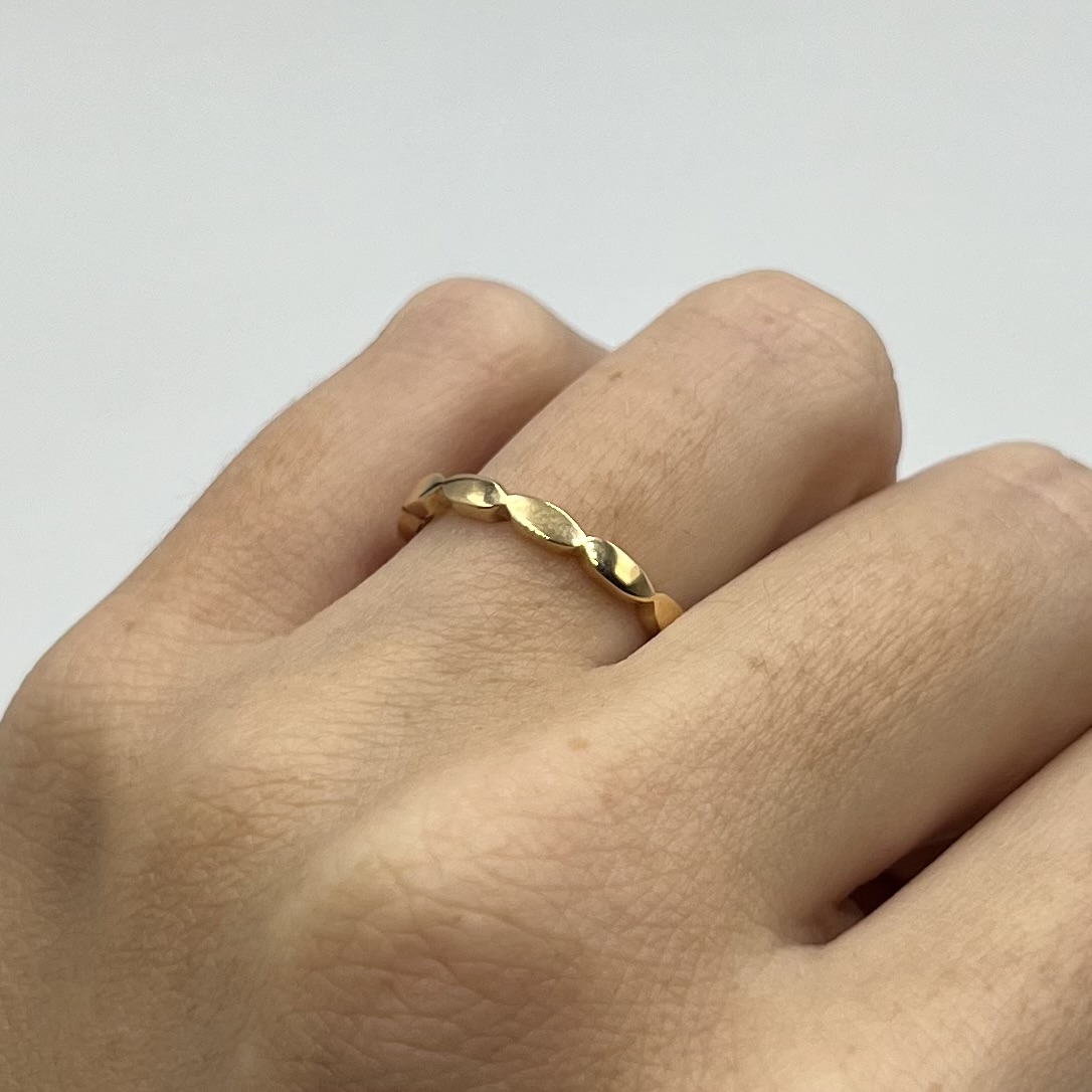 Ring Frida handgjord  guld 18 karat 