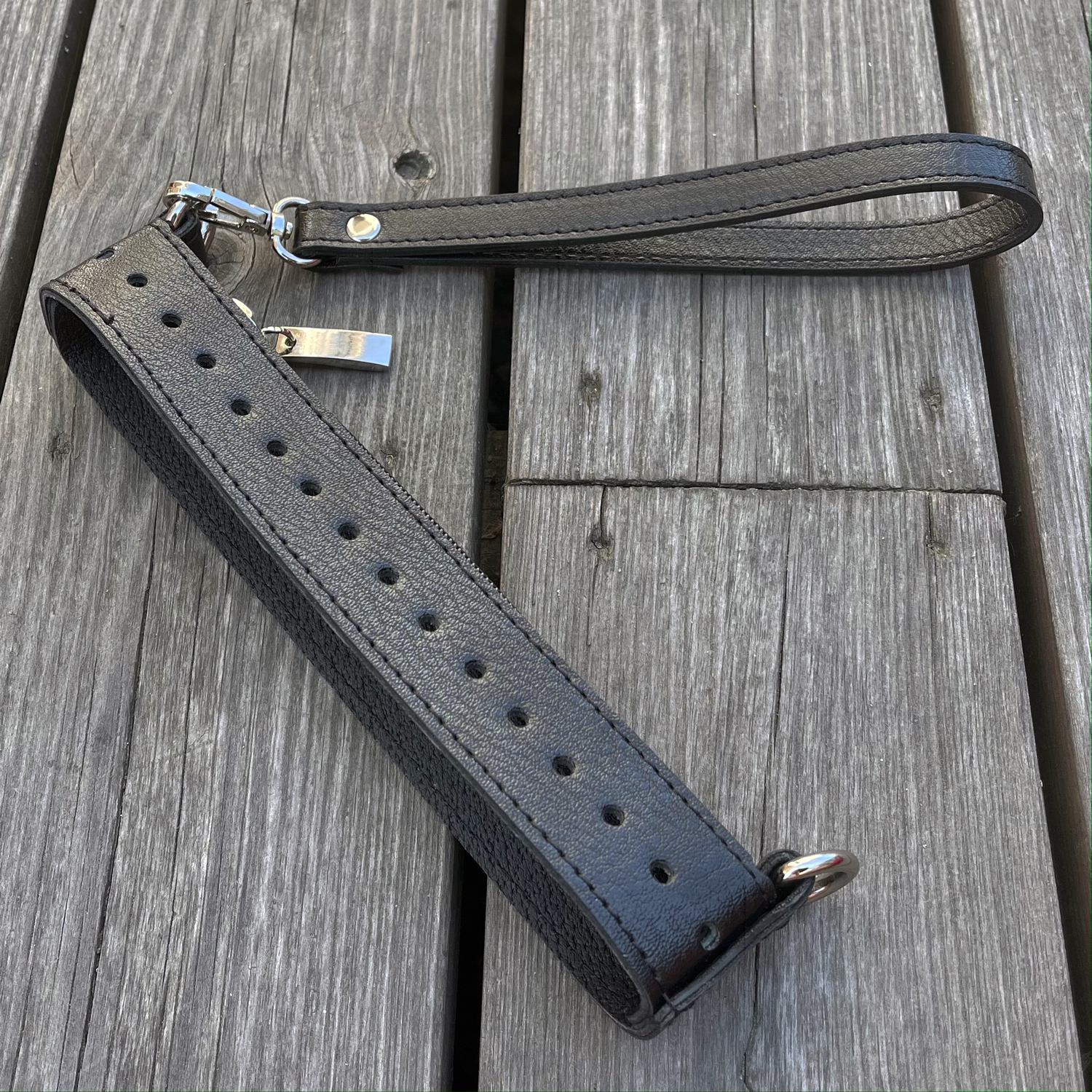 Ovandel med vristrem till clutch & Smartphonefodral, svart