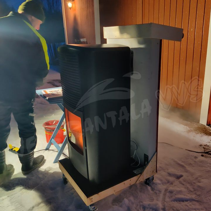 skorstensfri pelletskamin Lilla Frö svart med svart front, pelletskamin utan skorsten. Jens visar hur det fungerar. 