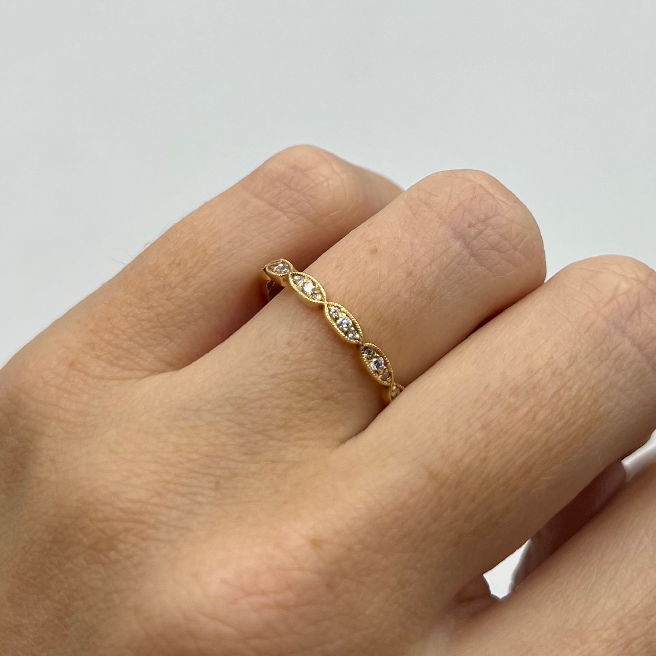 Ring Stina handgjord diamanter guld 18  karat