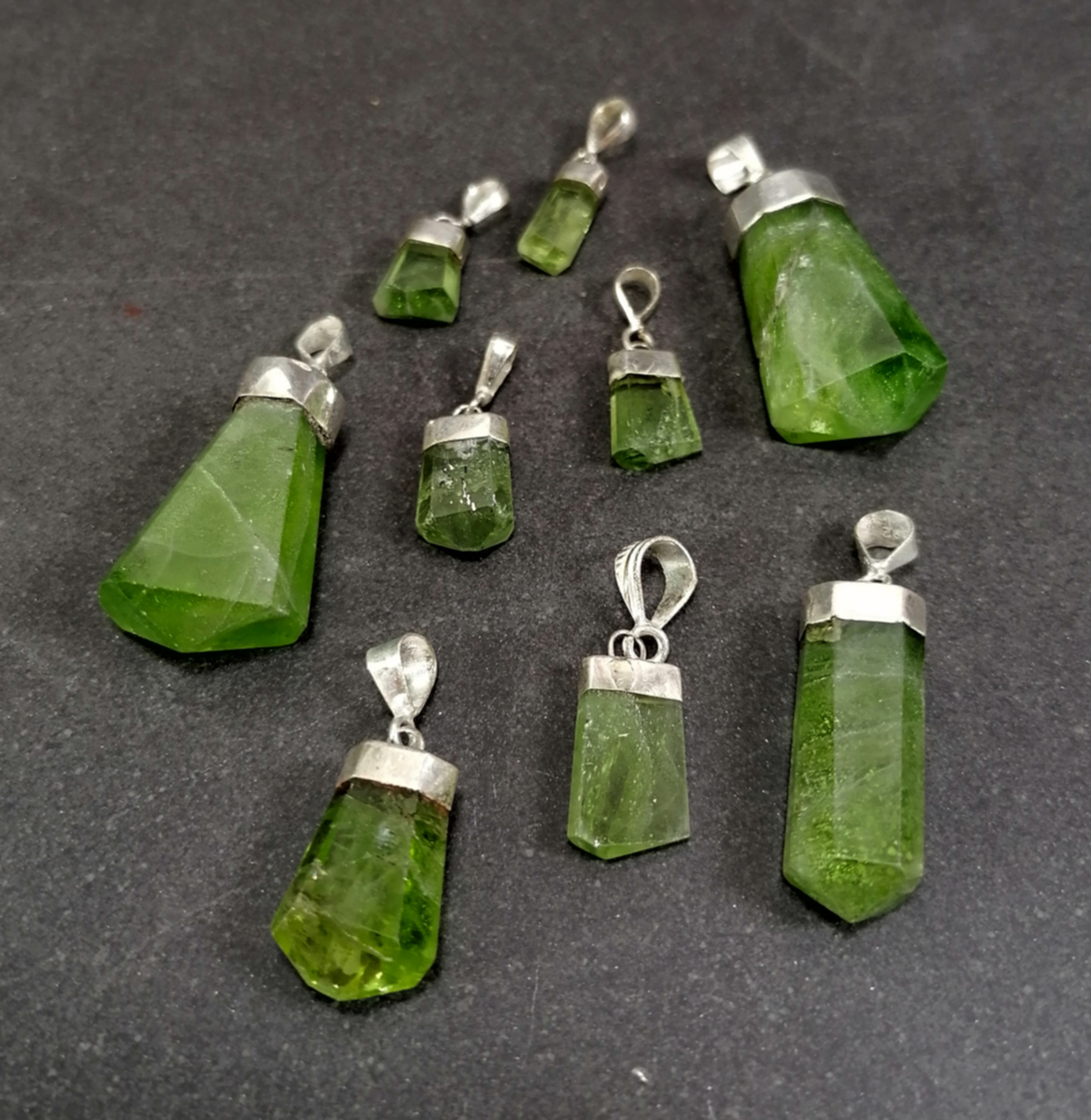 Peridot - Hänge med silvertopp