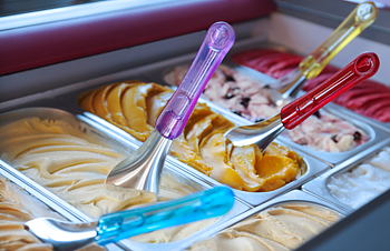 Glass scoop/spoon