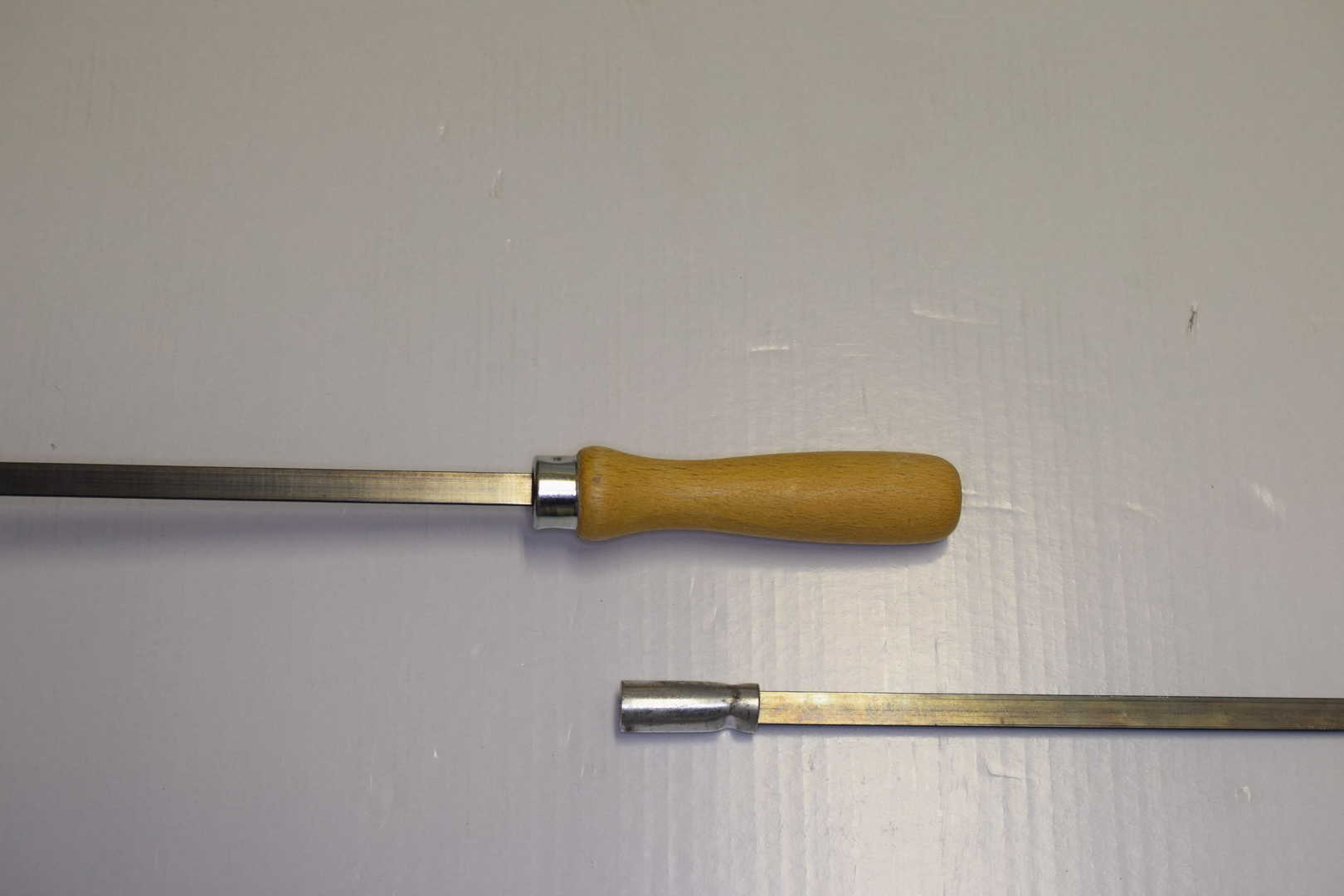 Skaft till sotviska/skrapa  styvt 1 meter