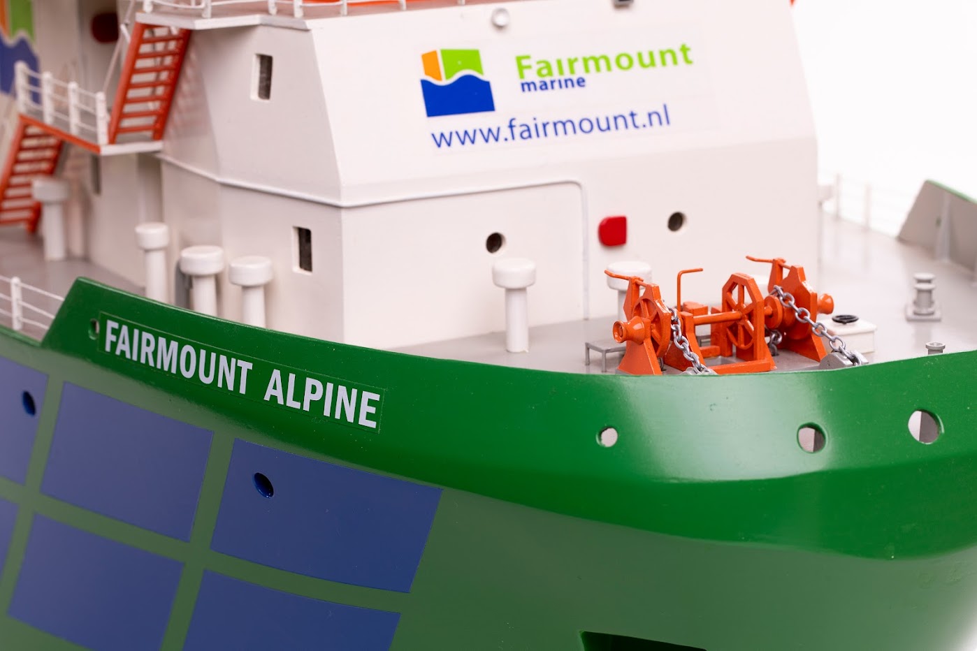 Bogserbåt Fairmount Alpine, träbyggsats (1:75) - 5