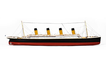 Titanic, träbyggsats (1:144)