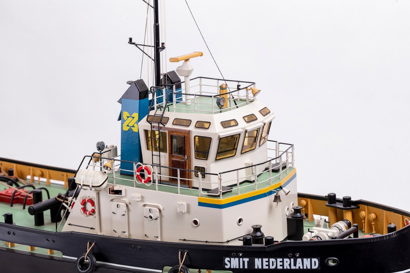 Bogserbåt 'Smit Nederland' (1:33), Billing Boats - 8