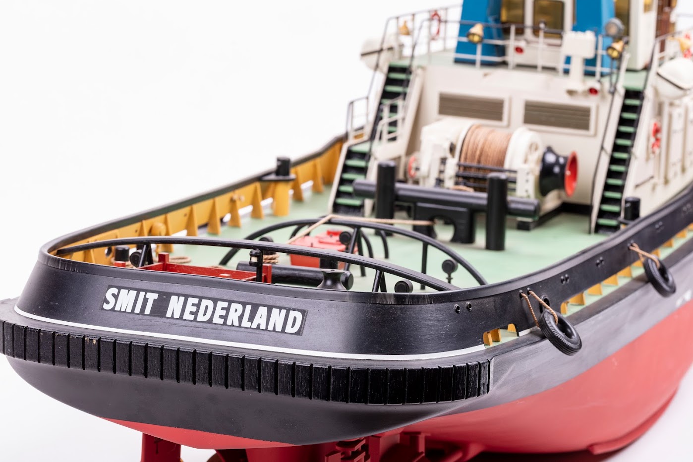 Bogserbåt 'Smit Nederland' (1:33), Billing Boats - 5