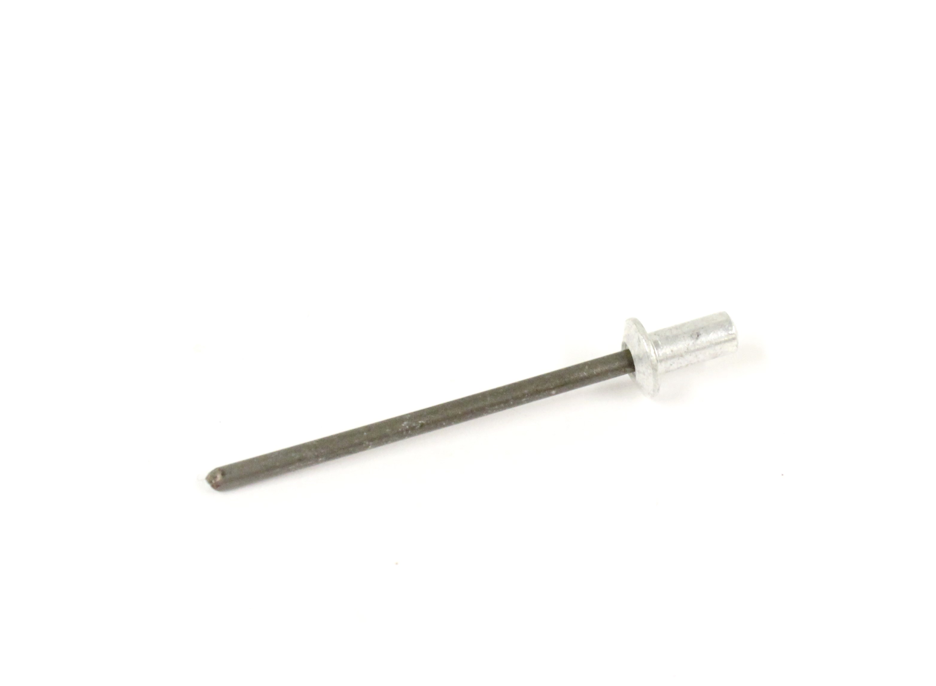 Rivet, trim moulding