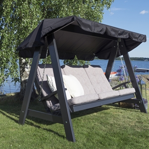 Klassisk hammock i trä med orkangrå lasyr för altan och trädgård