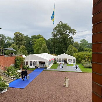 Partytält 8x21m